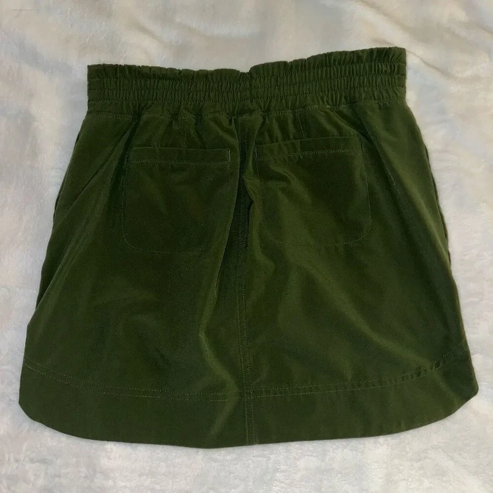 Athleta Womens Dark Olive Green Athletic Skort Size 2 EUC
